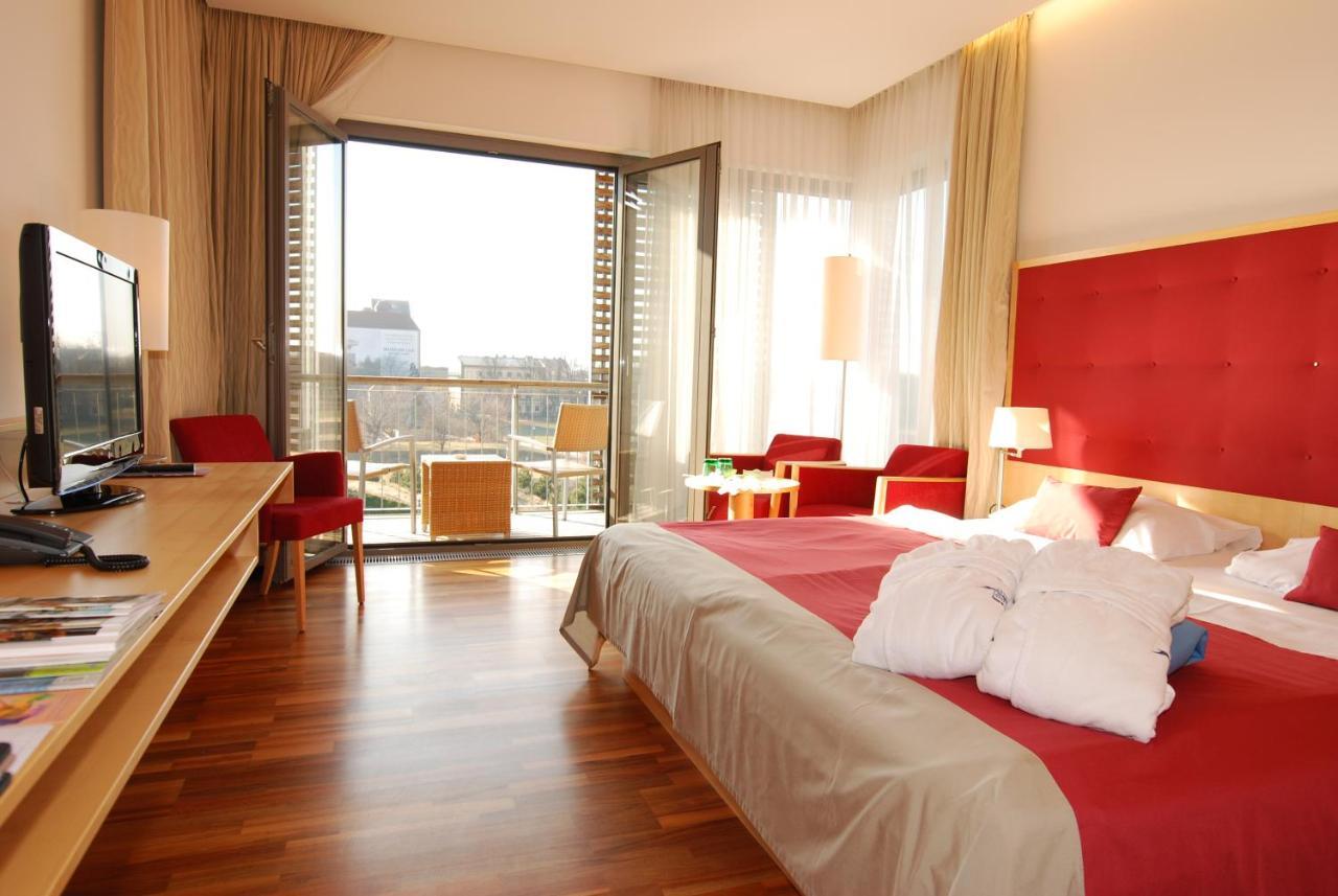 Therme Laa - Hotel&Silent Spa Laa an der Thaya Kamer foto